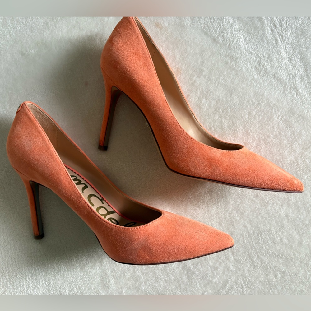 Elegant Orange Suede Pumps